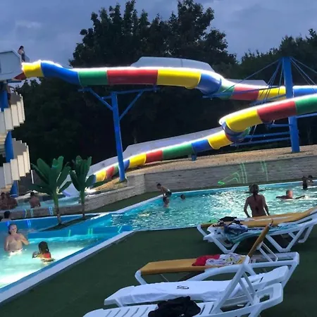3 Etoiles - Piscine - Ccbfa0c