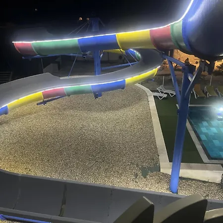 3 Etoiles - Piscine - Ccbfa0c Kamp alanı