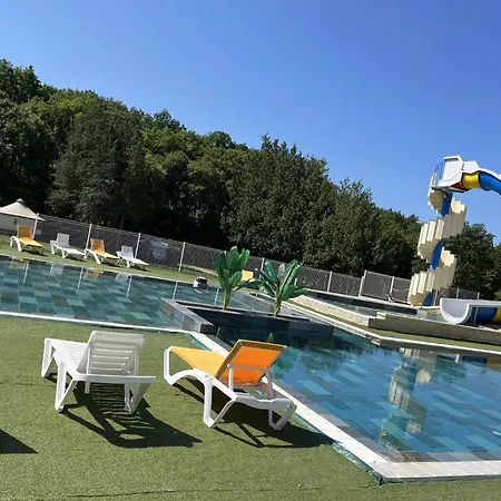 Kamp alanı 3 Etoiles - Piscine - Ccbfa0c
