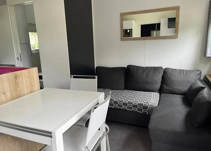 Camping 3 Etoiles - Piscine - Ccbfa0c 3*