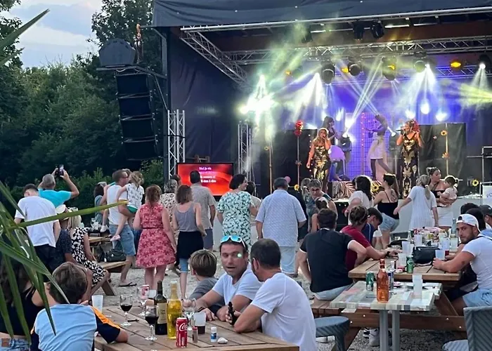 3 Etoiles - Piscine - Ccbfa0c Camping Saint-Mande-sur-Bredoire