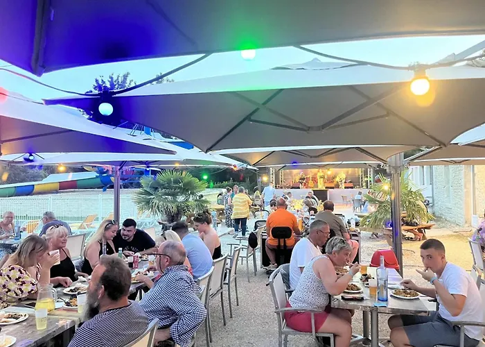 Camping 3 Etoiles - Piscine - Ccbfa0c Saint-Mande-sur-Bredoire